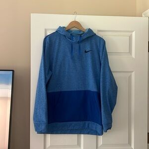 Men’s Nike therma fit hoodie